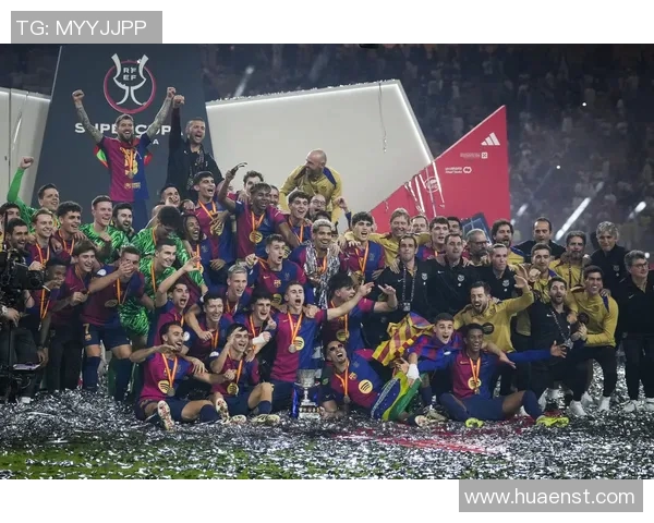 女明星与足球明星同框瞬间展现魅力与风采的完美结合